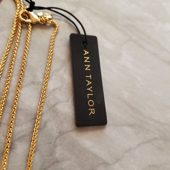 ✨ NEW Ann Taylor Pink Resin Acrylic Fringe Pendant Necklace ✨ - Picture 5 of 8